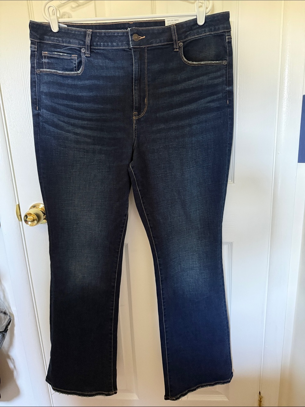 American Eagle - High Rise Skinny Kick Jean